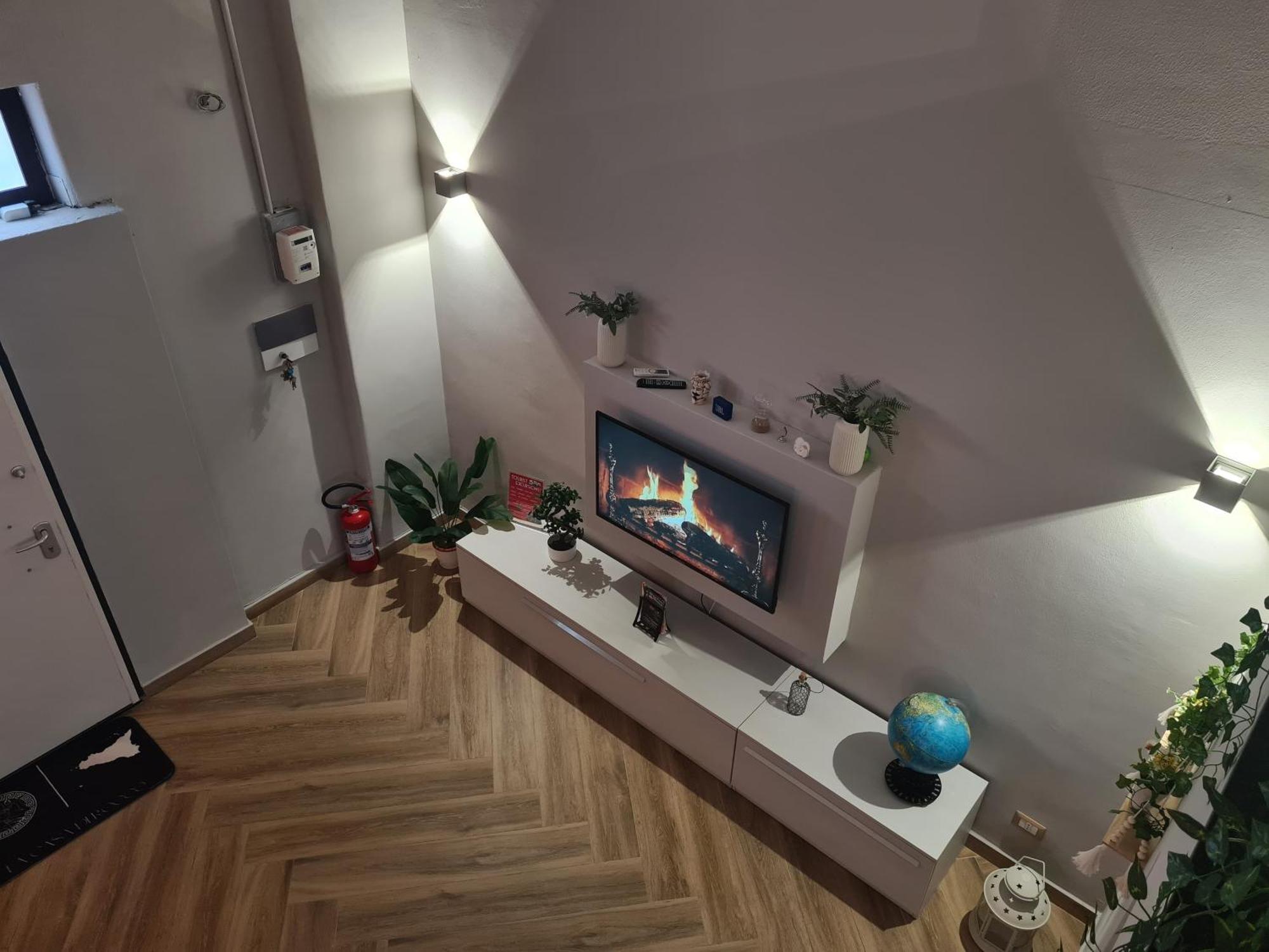 Апартаменты La Casa Di Rocco Катания Экстерьер фото